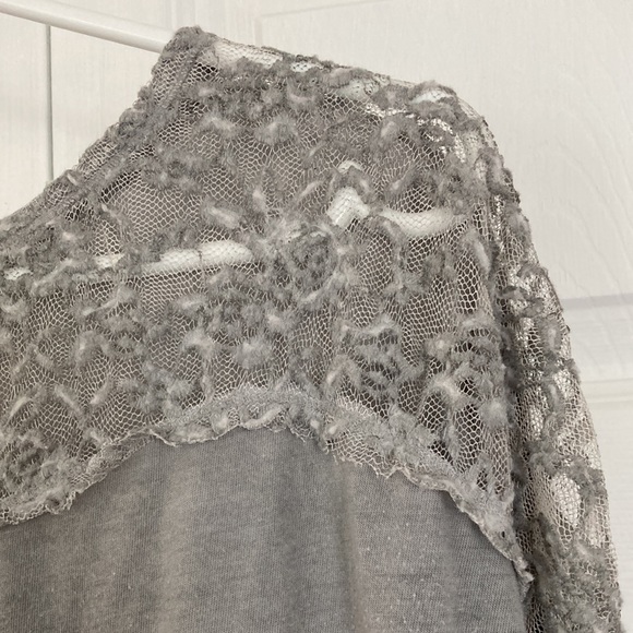 Lace detail grey top - Picture 2 of 5